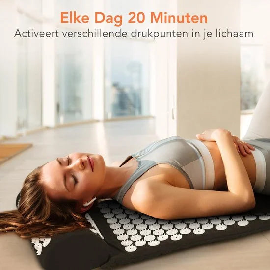 LifeGoods Spijkermat met Kussen - Shakti Mat - Acupressuur Mat - Spijkerbed - Massage Mat - Zwart