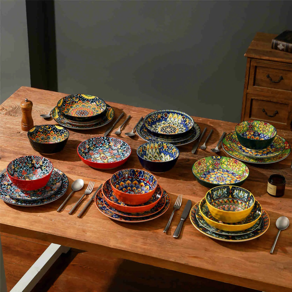 Simi 24 Piece Dinnerware Set