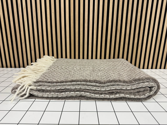 Warm wollen plaid / kleed (140x180 cm)