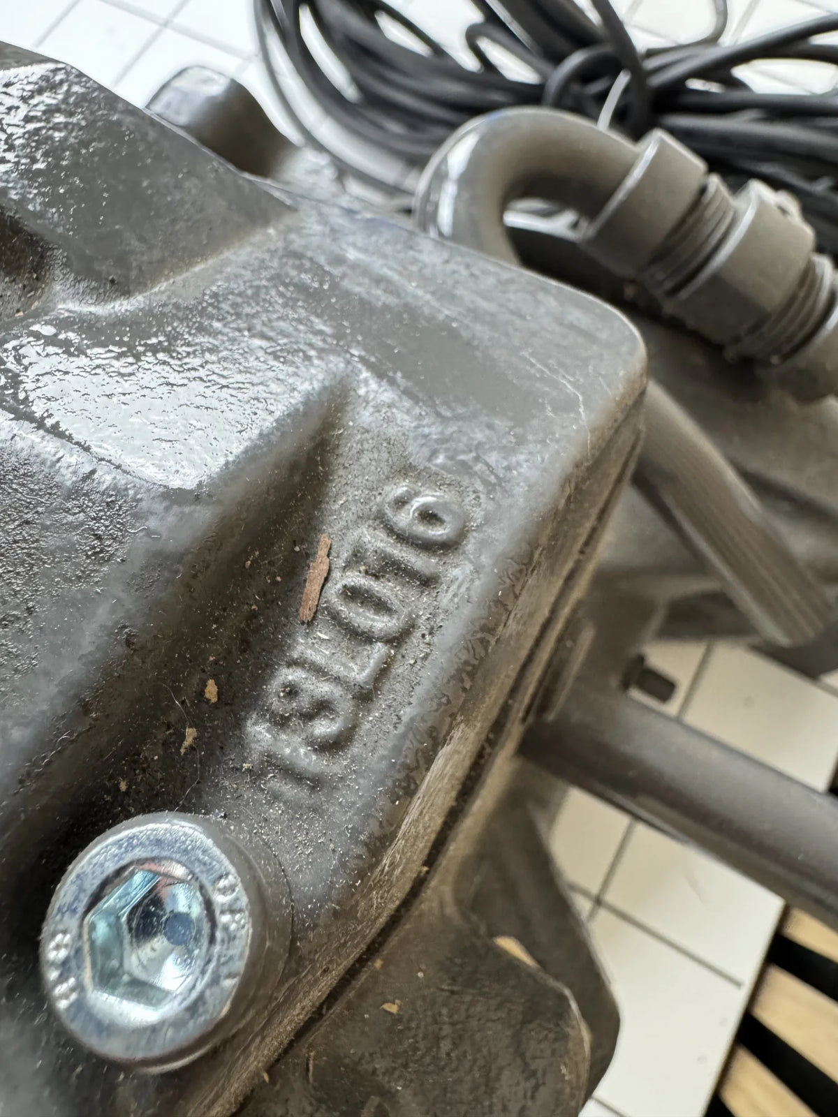 Automatische Vangmuilkoppeling met Sensor – Grijs Gietijze