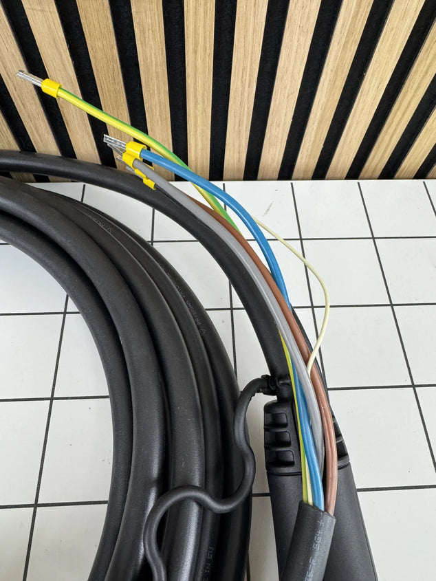 EV lader type 2 32A 3 fase 7,5m