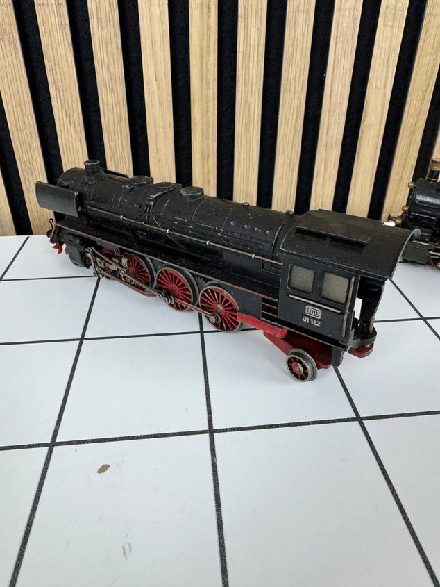 Duo Set Vintage Stoomlocomotieven HO – DB 01 182 + Groene Tenderlocomotief (KPEV / T18 stijl)