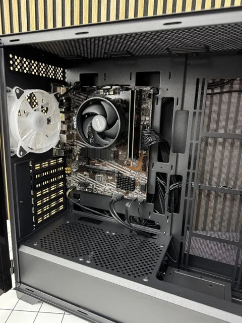 Basic Gaming PC - Ryzen 5 3400G 3,7Ghz - 16GB DDR4, 1GB SSD M.2, Windows 11 Pro, Tower behuizing, 600Watt 80+ voeding, MBA A52M mATX
