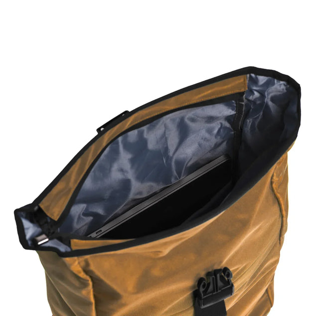 DRS25.1503 Ballarat Rolltop Backpack L 16 mustard