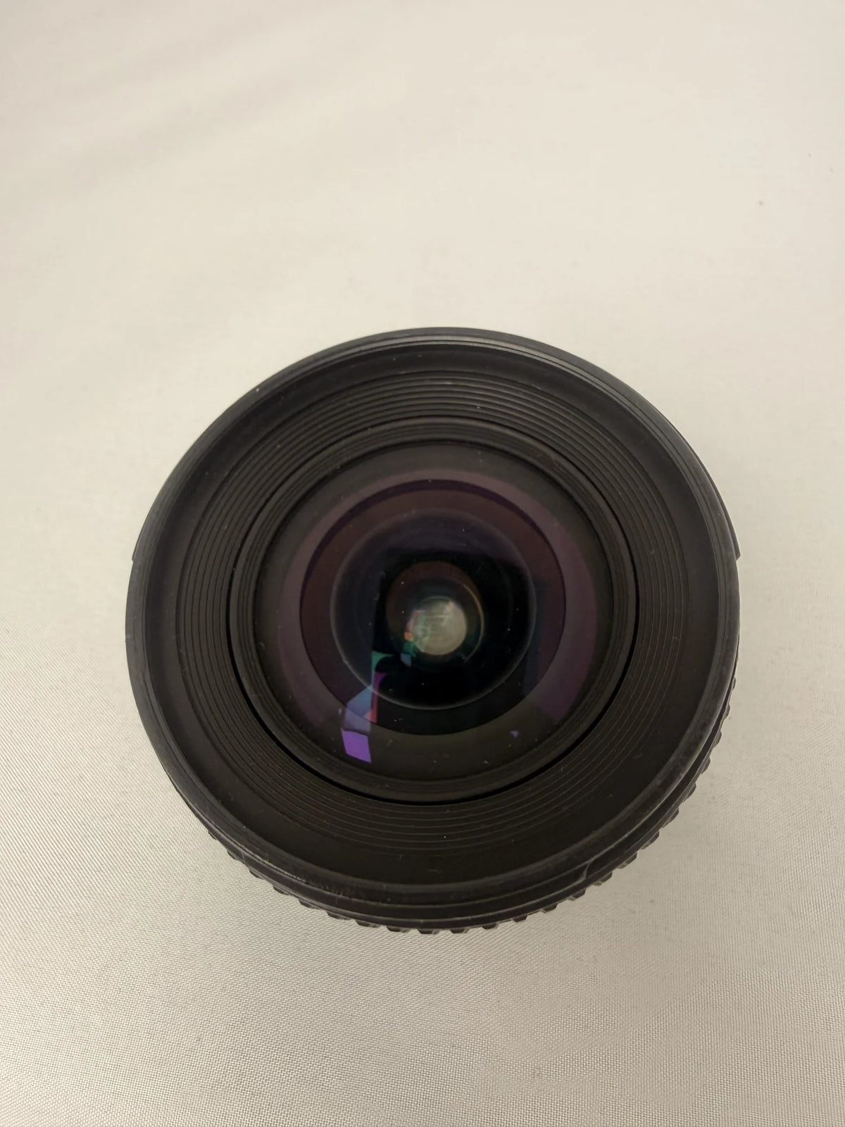 lens AF Nikkor 20mm f/2.8D