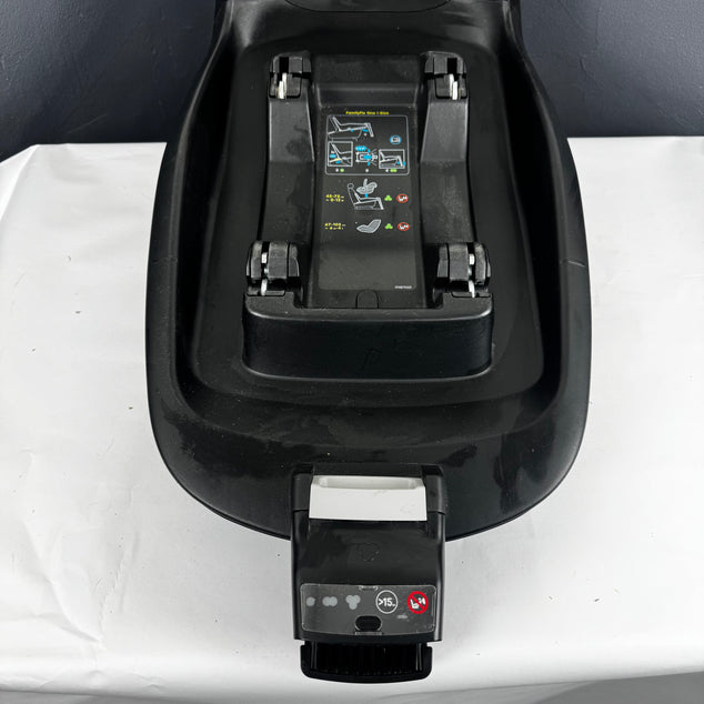 Maxi-Cosi FamilyFix One i-Size Isofix Base + Autostoel – Gebruikt