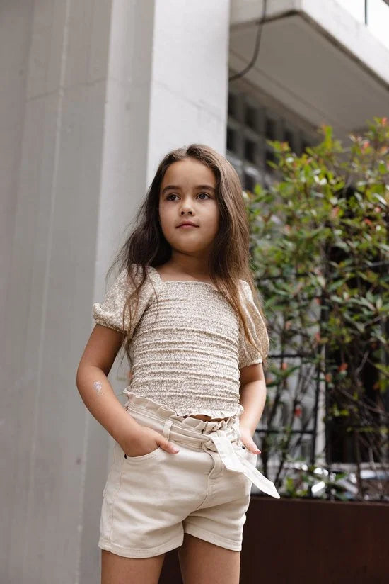 Meisjes t-shirt - Dess - AOP Creme bloemen