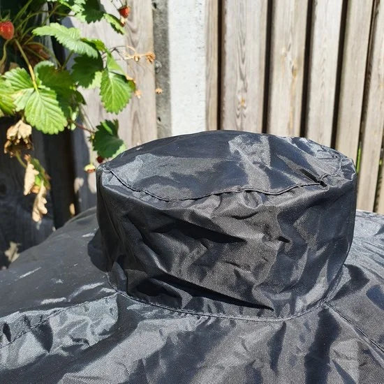 Maxxcovers Kamado BBQ Bescherm Hoes - Compact 15 inch - 56 x 71 cm - Waterdicht - Trekkoord - Zwart