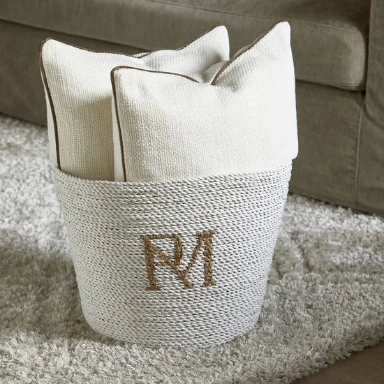 Riviera Maison Opbergmanden riet Wit en rond 4 stuks - RM Monogram decoratieve mand met RM logo