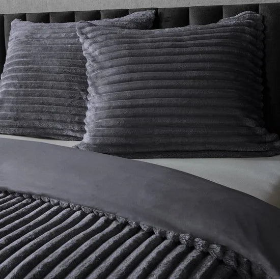Teddy Ribbed Dekbedovertrek Antraciet – 2-delig – Superzacht Fleece – Warm & Comfortabel – 200 x 200/220 cm | 2-persoons